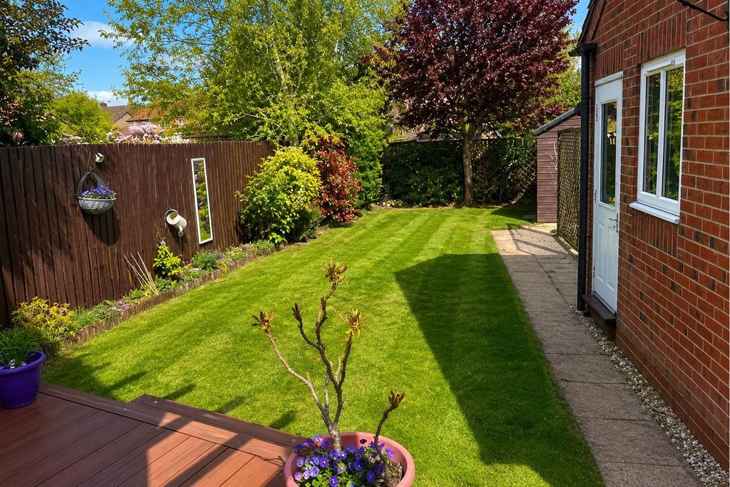 Property photo 2 of 16