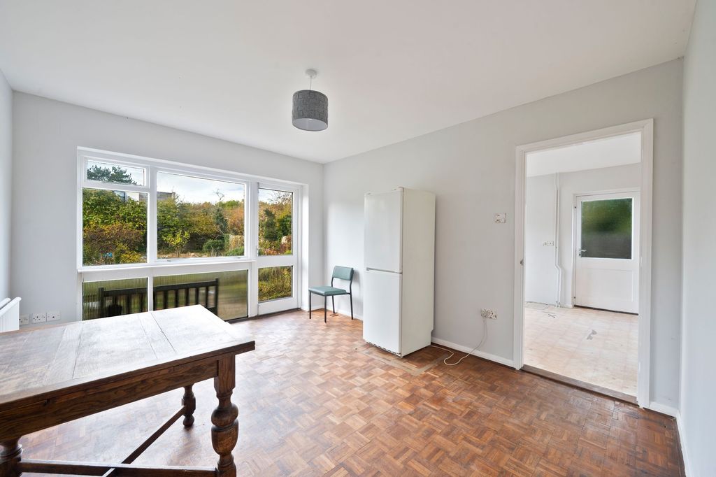 Property photo 3 of 23