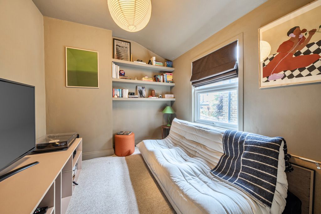 Property photo 3 of 14 1419506-12-69A819...