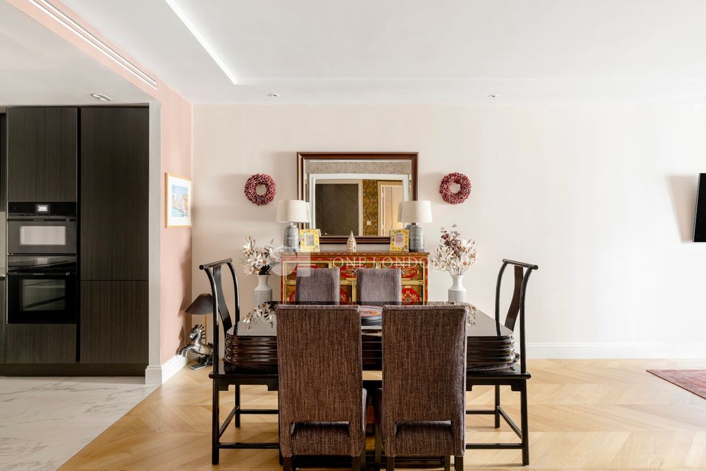 Property photo 3 of 41