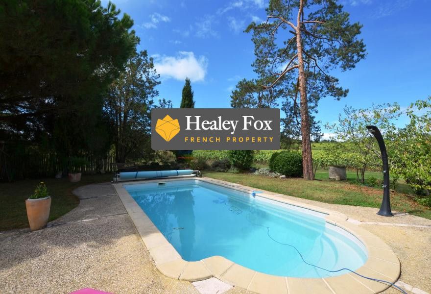 Property photo 2 of 50