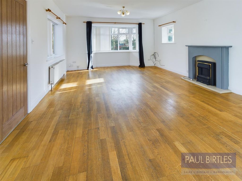 Property photo 2 of 18 Cam01301G0-Pr0569-Still009.Jpg