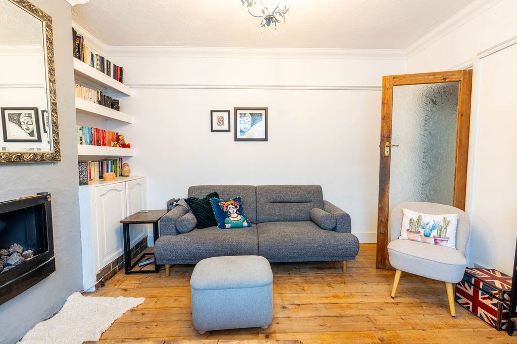 Property photo 2 of 15