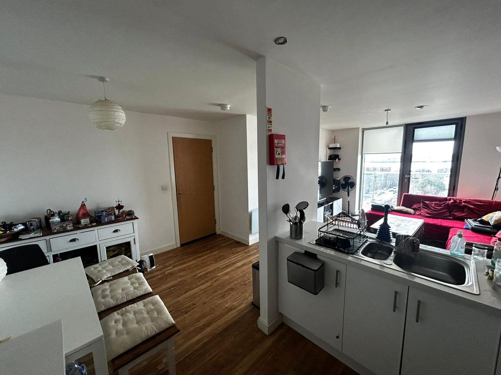 Property photo 3 of 12 Picture No. 13