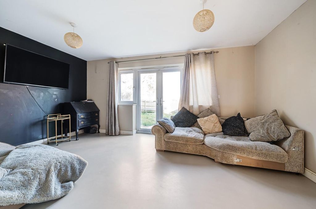 Property photo 2 of 19 1262110 (2).Jpg