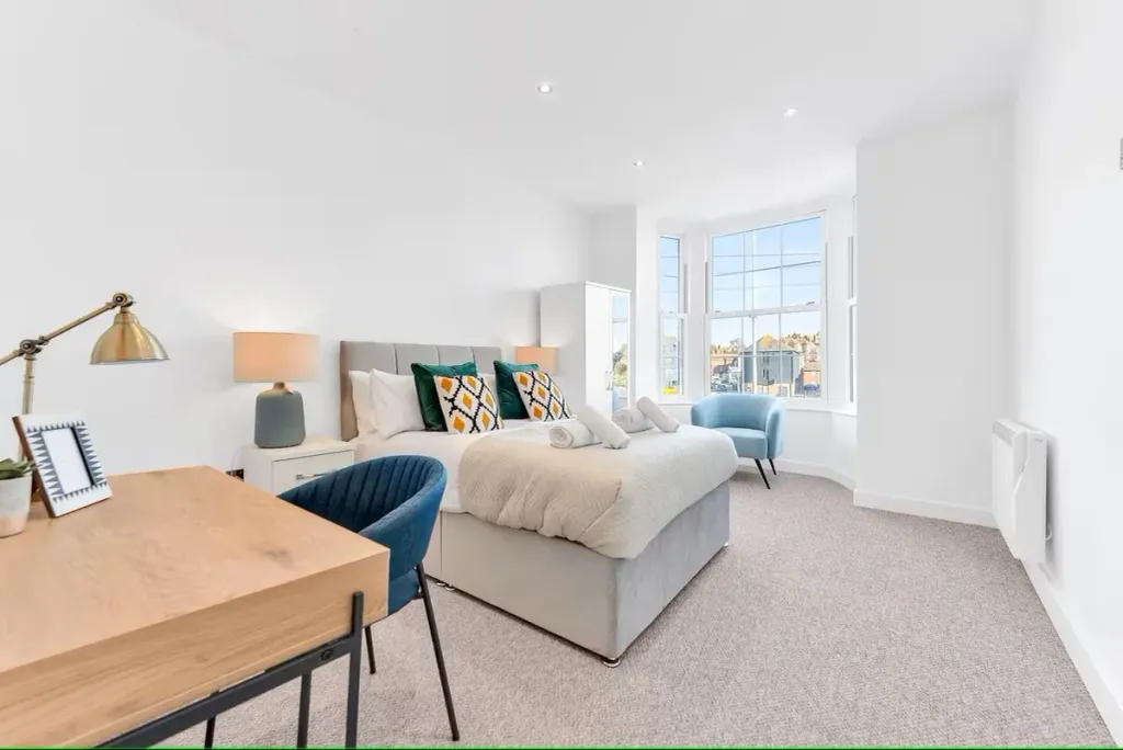 Property photo 2 of 5