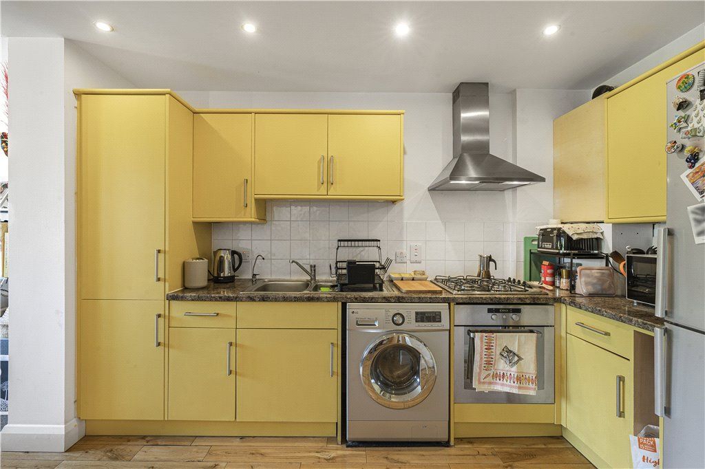 Property photo 2 of 12 Kitchen