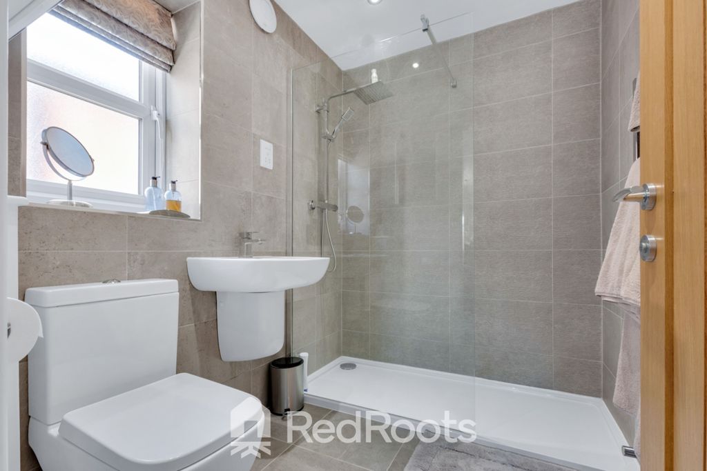 Property photo 3 of 38 5269763