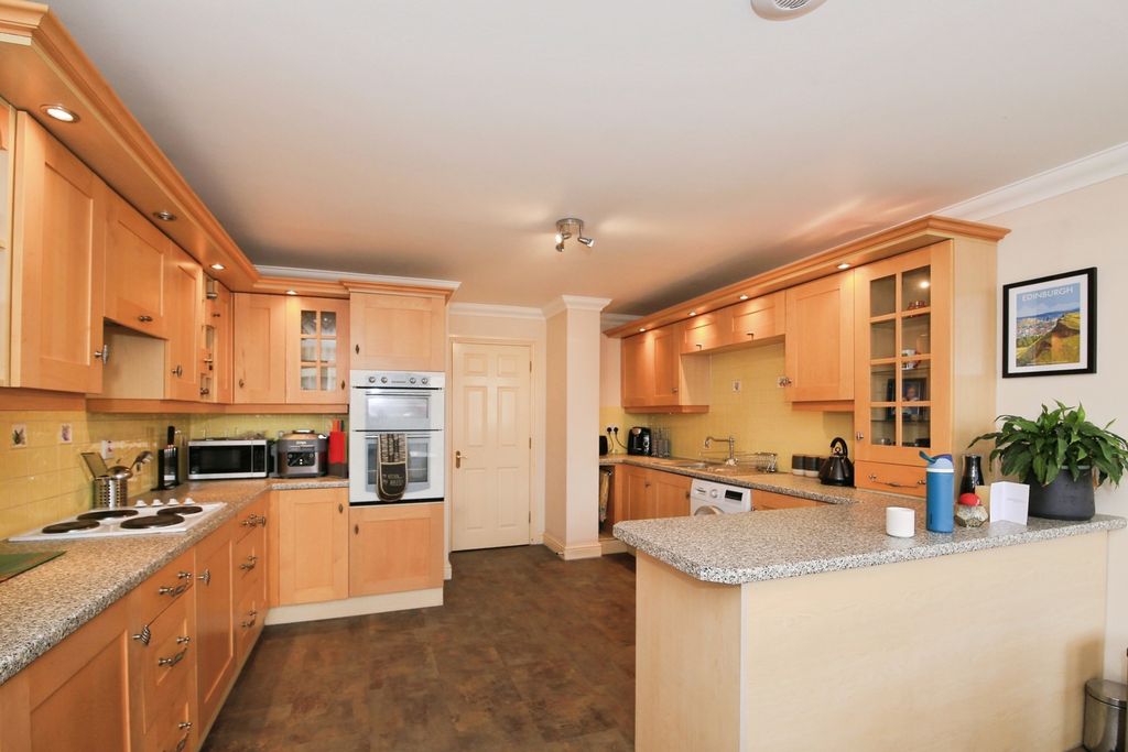 Property photo 3 of 16 Pbox-Img.Jpg