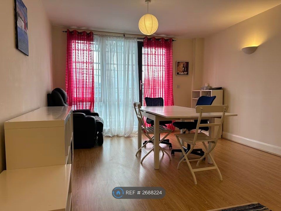 Property photo 2 of 8 Living Room 2