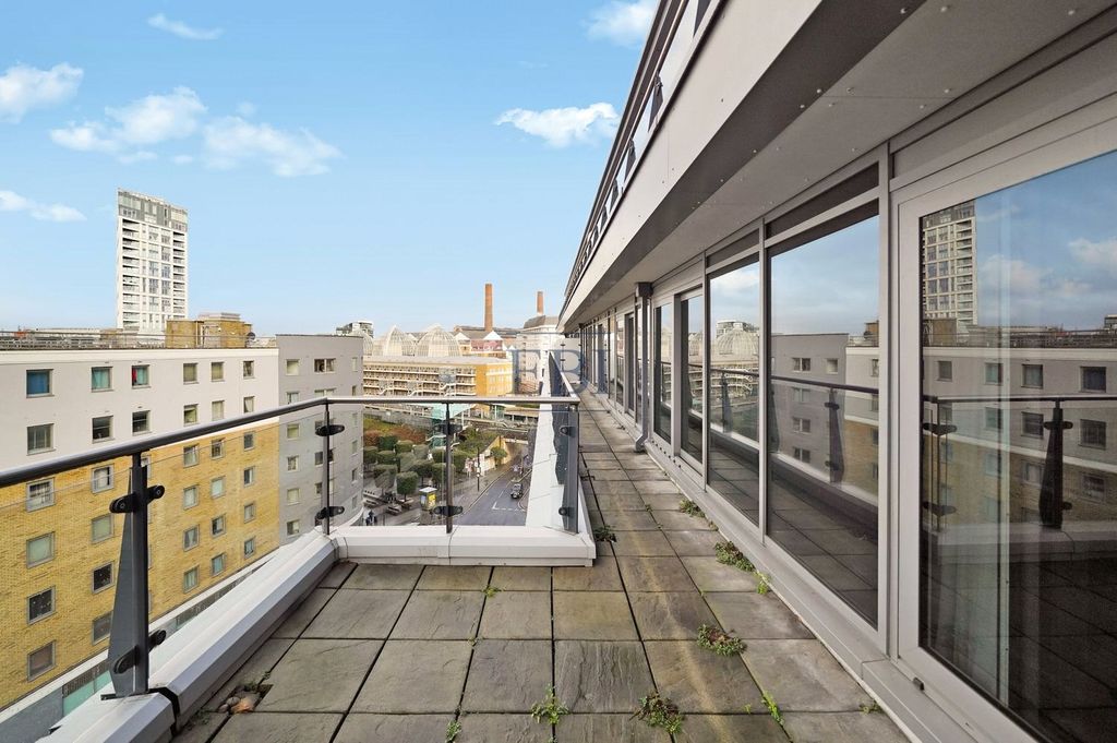 Property photo 3 of 16 Picture No. 06