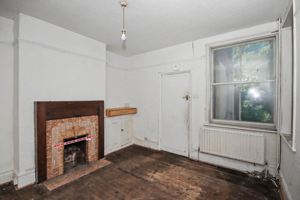 Property photo 2 of 18 18 Havelock Street, Spalding, Pe11 2Yl