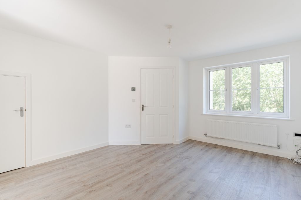 Property photo 2 of 20 2