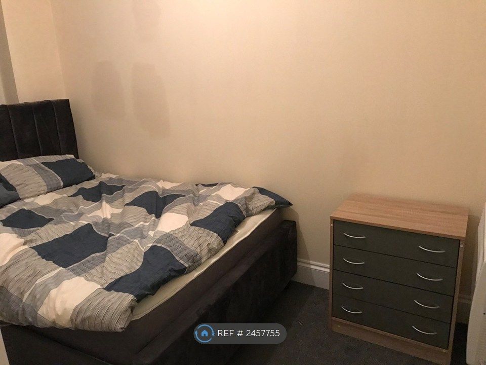 Property photo 3 of 4