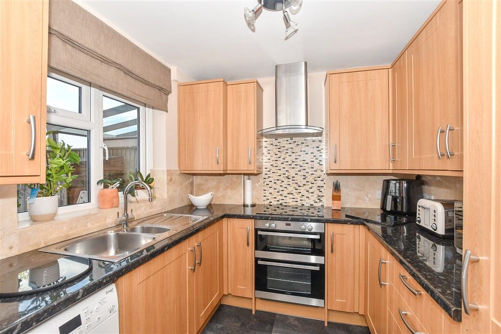 Property photo 3 of 15 Kitchen