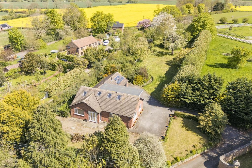 Property photo 1 of 30