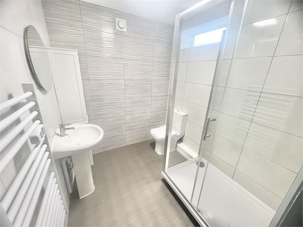 Property photo 3 of 4 Picture 3