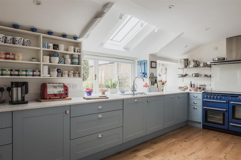 Property photo 3 of 25 2026-01-20-J3167-Eves-0114-Hdr.Jpg