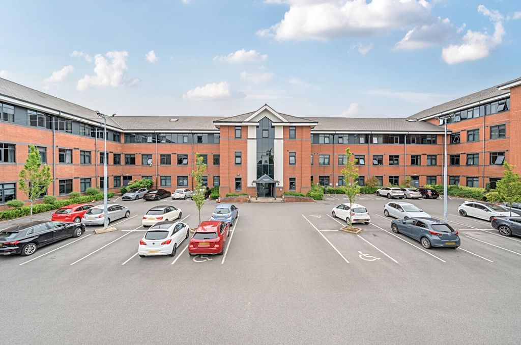Property photo 1 of 15 1486230-1-6A46110...