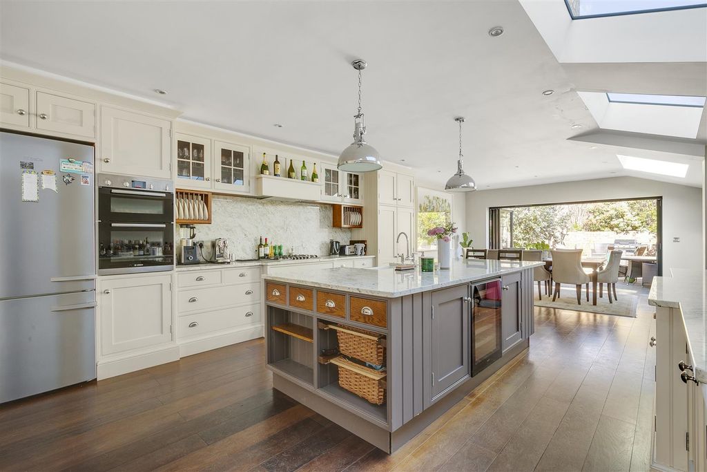 Property photo 1 of 11 Chaldonroad55-15.Jpg