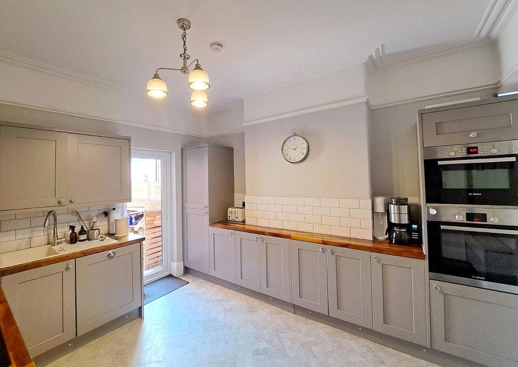 Property photo 3 of 21 Picture No. 61