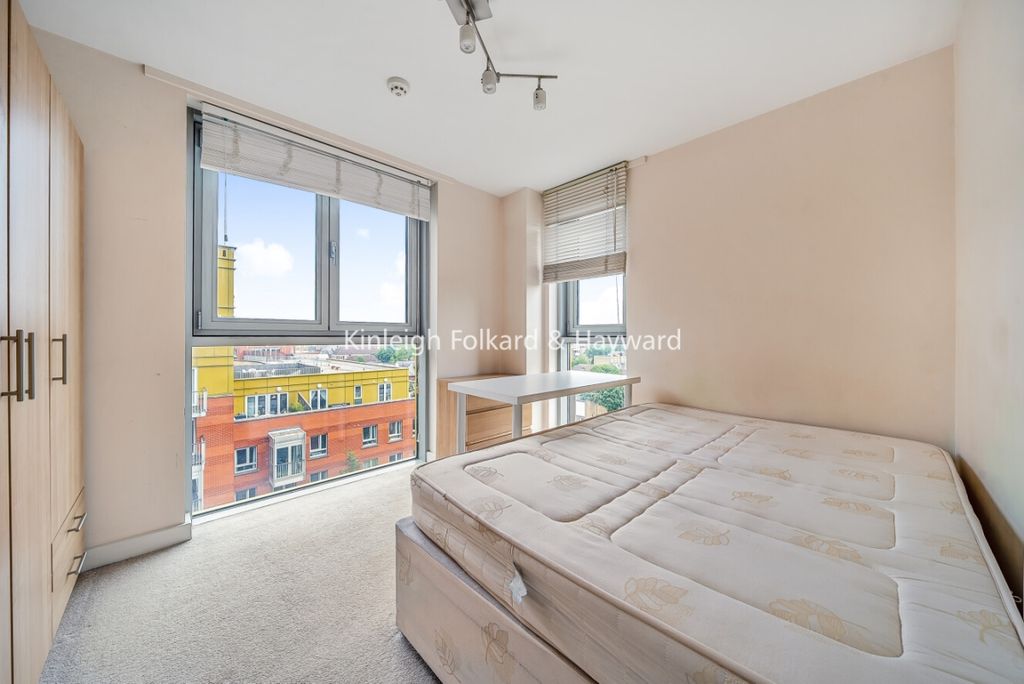 Property photo 3 of 6 Ca66A771-A06d-44d9-A