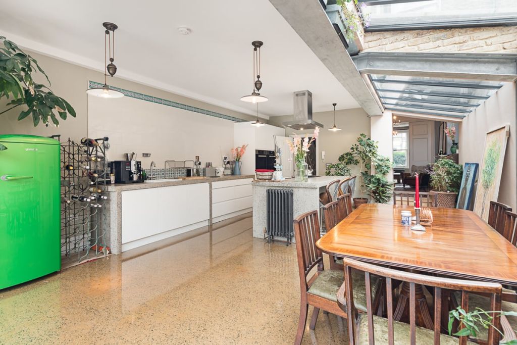 Property photo 3 of 15