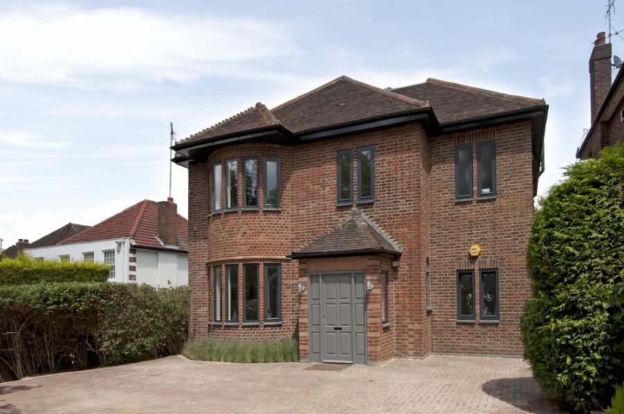 Property photo 2 of 12