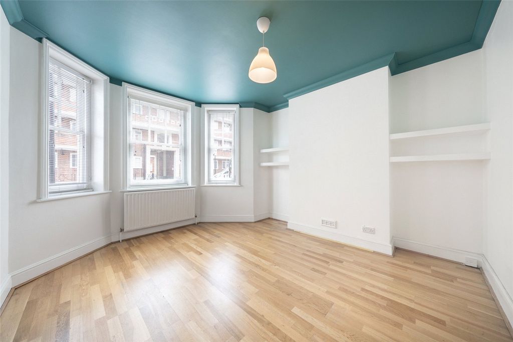 Property photo 2 of 11 Picture No. 08