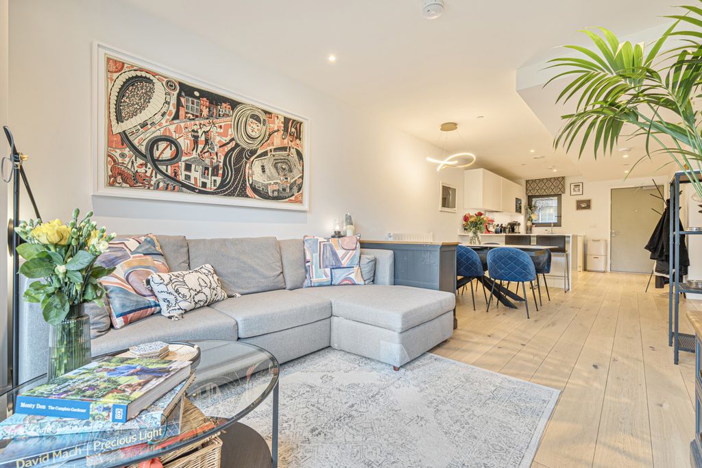 Property photo 2 of 21 Open Plan Living