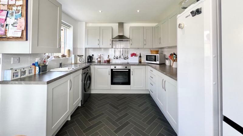 Property photo 3 of 19 Photo 7