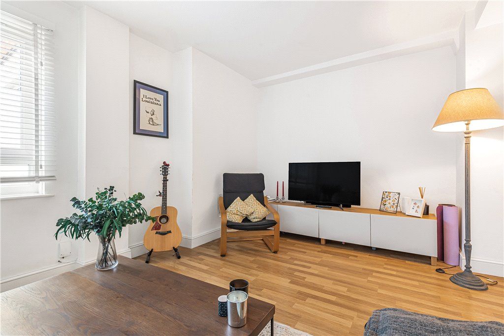 Property photo 3 of 32 Reception Room