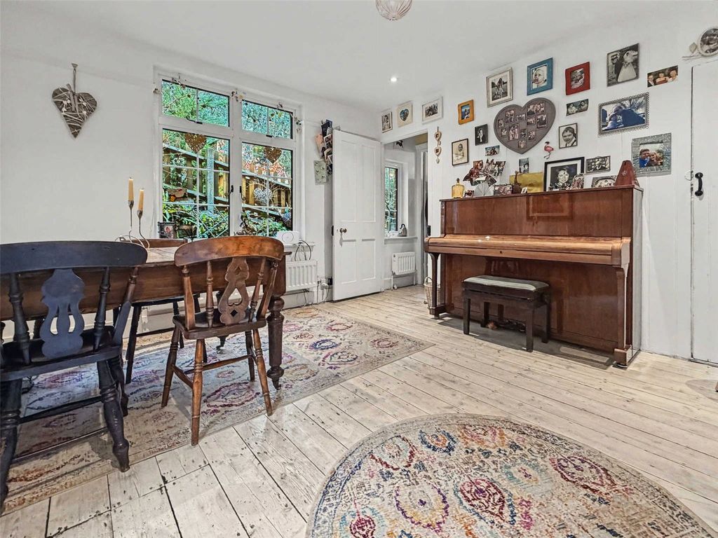 Property photo 3 of 11 Picture No. 08