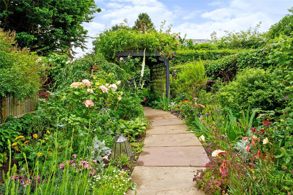 Property photo 3 of 15 Picture No. 13