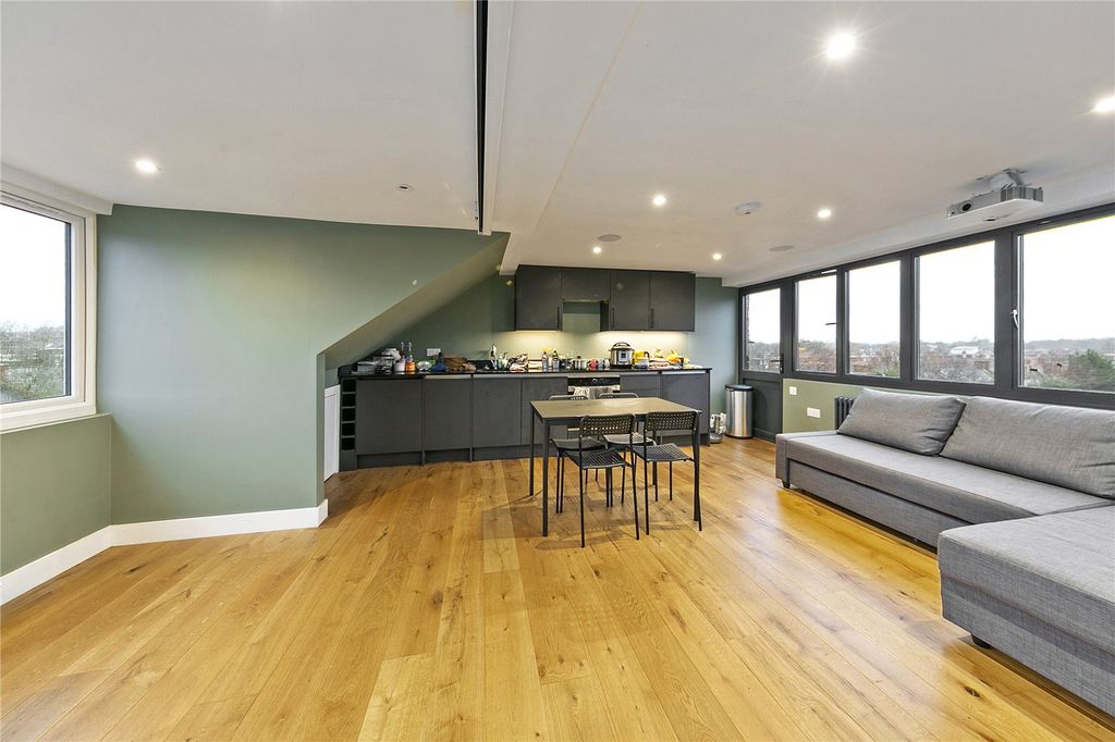 Property photo 3 of 7 Picture No. 04