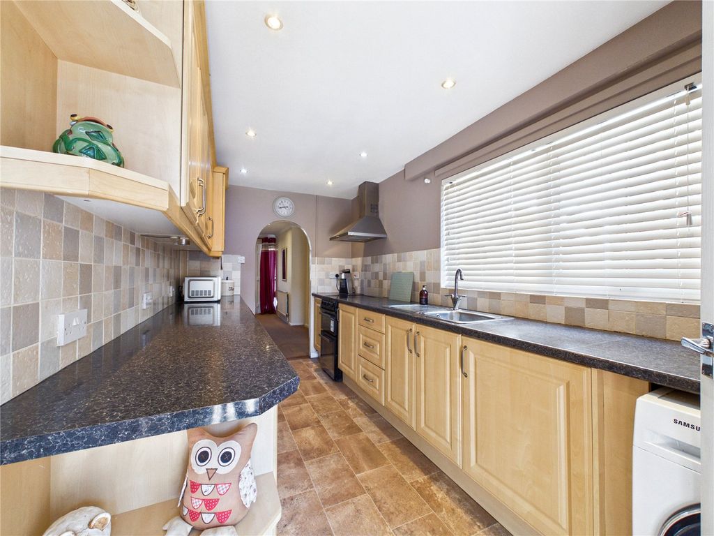Property photo 2 of 27 Picture No. 06