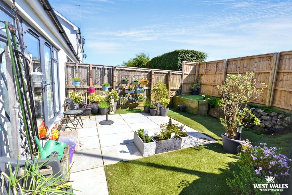 Property photo 3 of 24 Best Garden Photo.Jpg