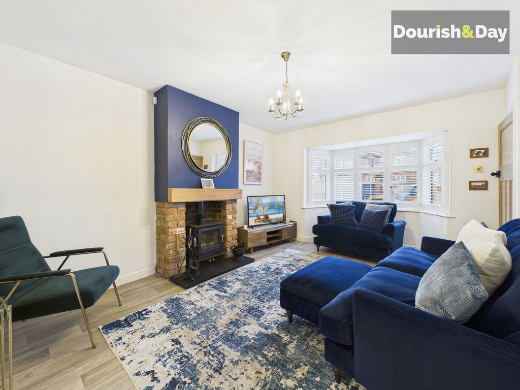 Property photo 2 of 16