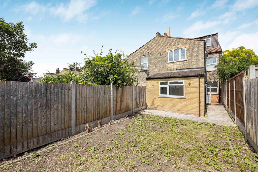 Property photo 2 of 14