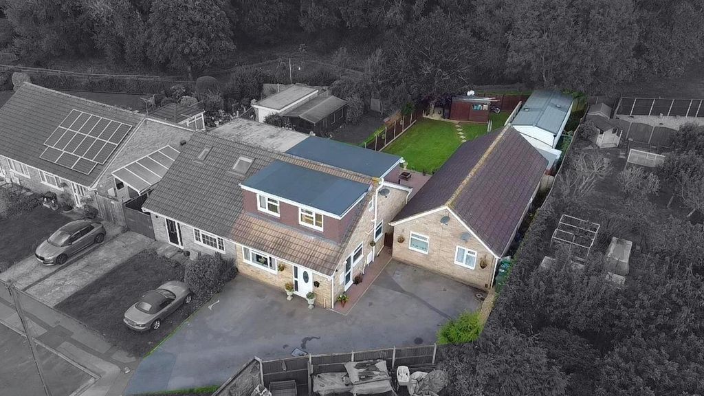 Property photo 1 of 43