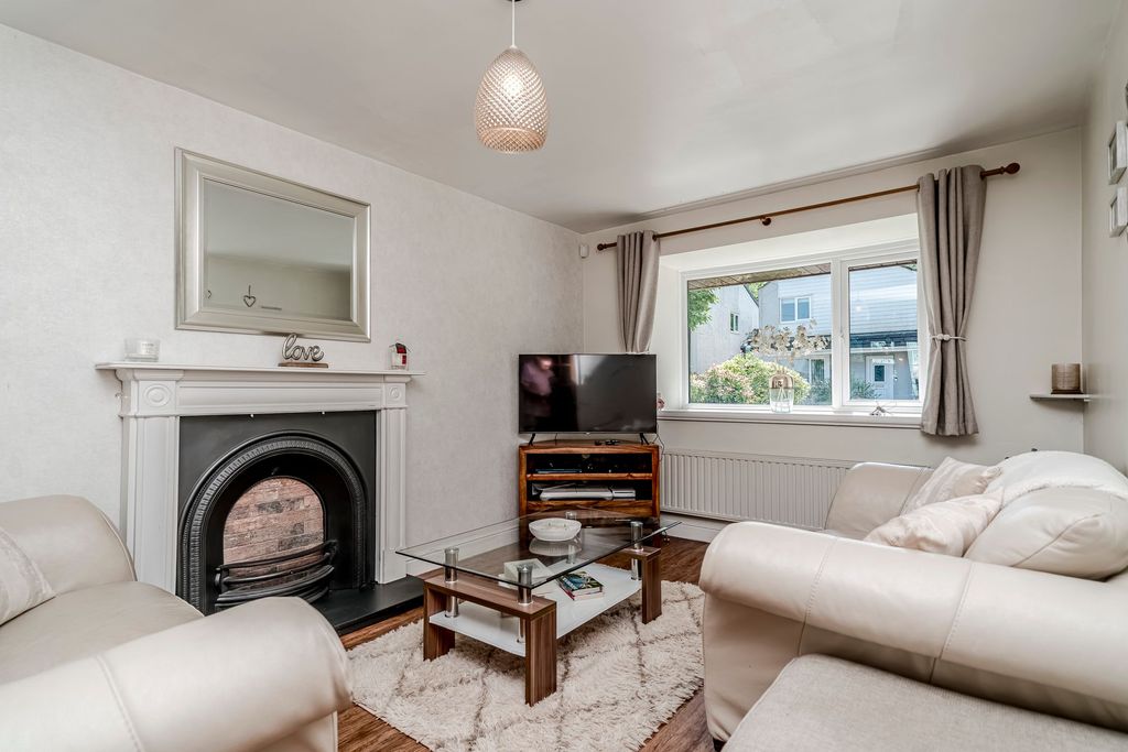 Property photo 2 of 44