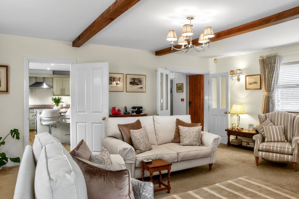 Property photo 3 of 22 4Moorpark-7.Jpg