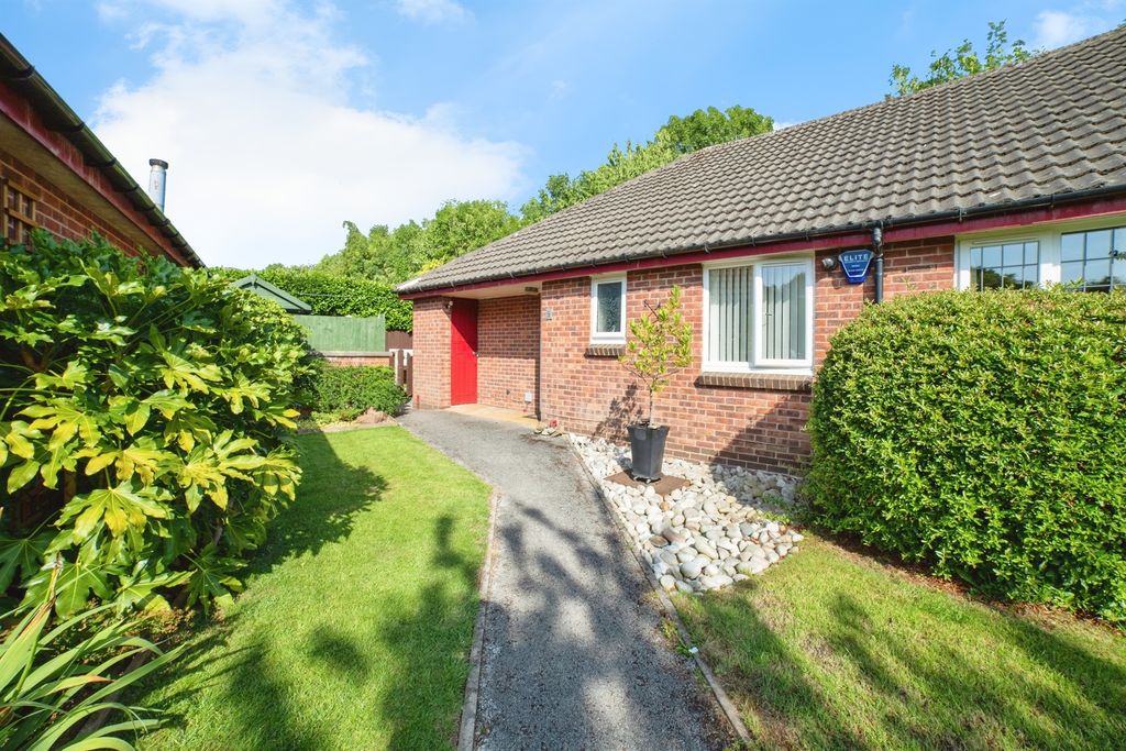 Property photo 1 of 16