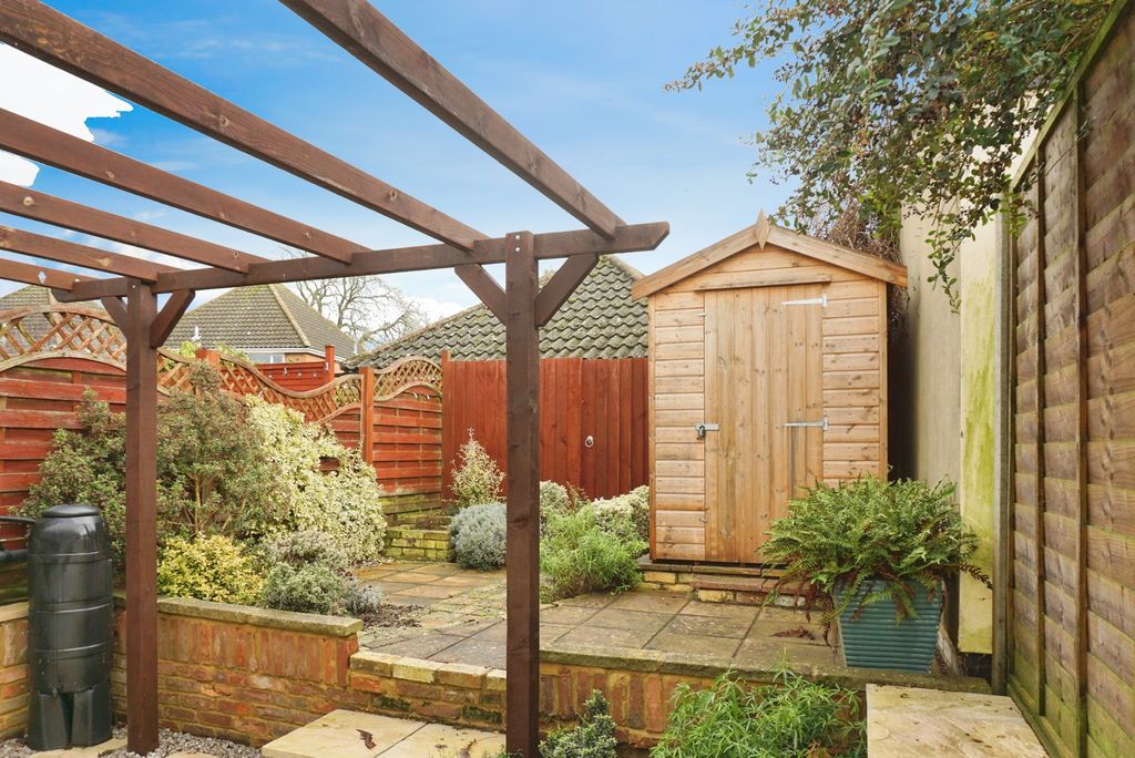 Property photo 3 of 12