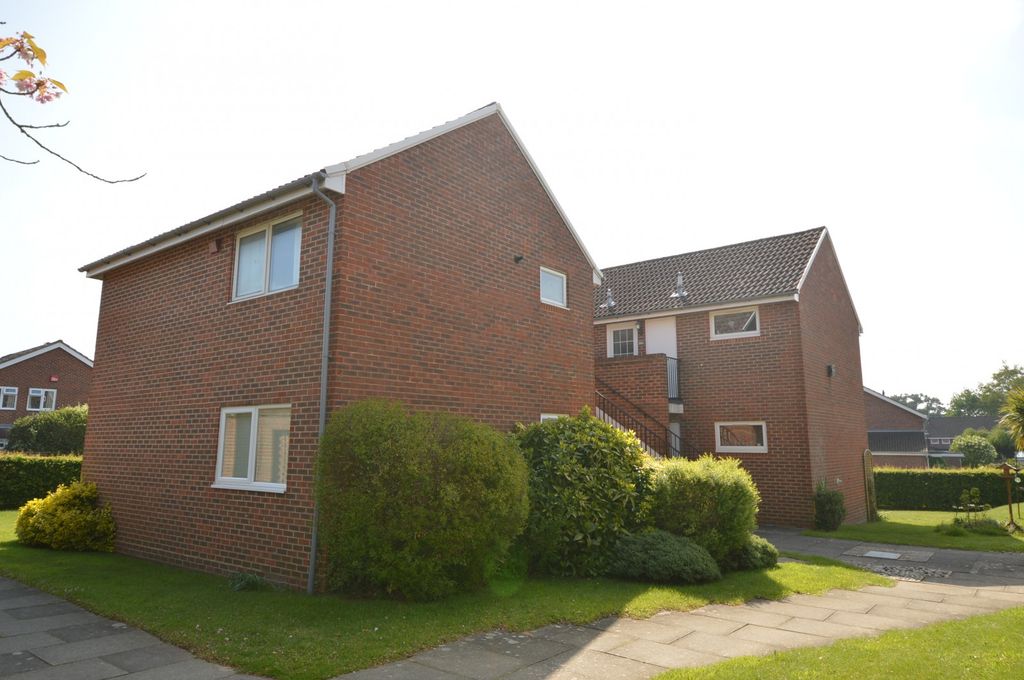 Property photo 2 of 7 Rear View