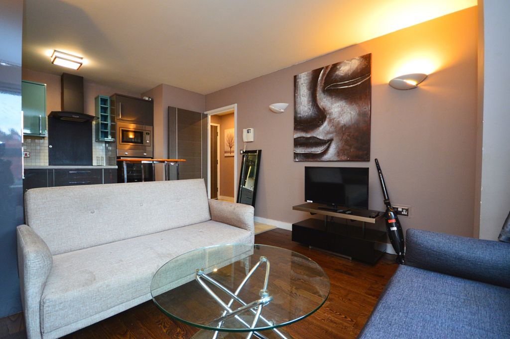 Property photo 3 of 9 Gallery