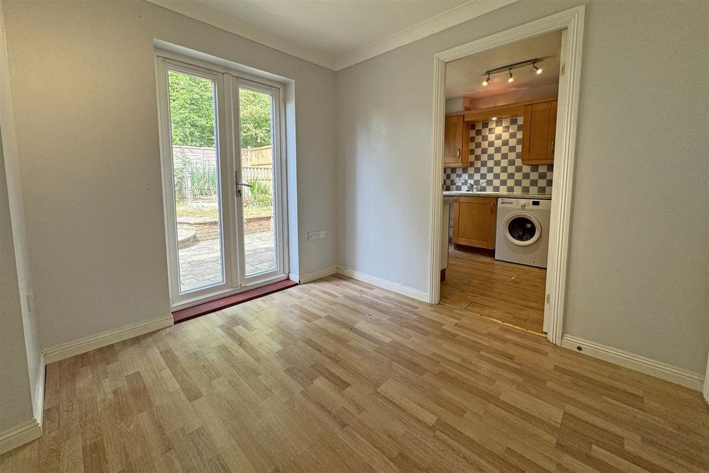 Property photo 2 of 11 Img_2702.Jpg