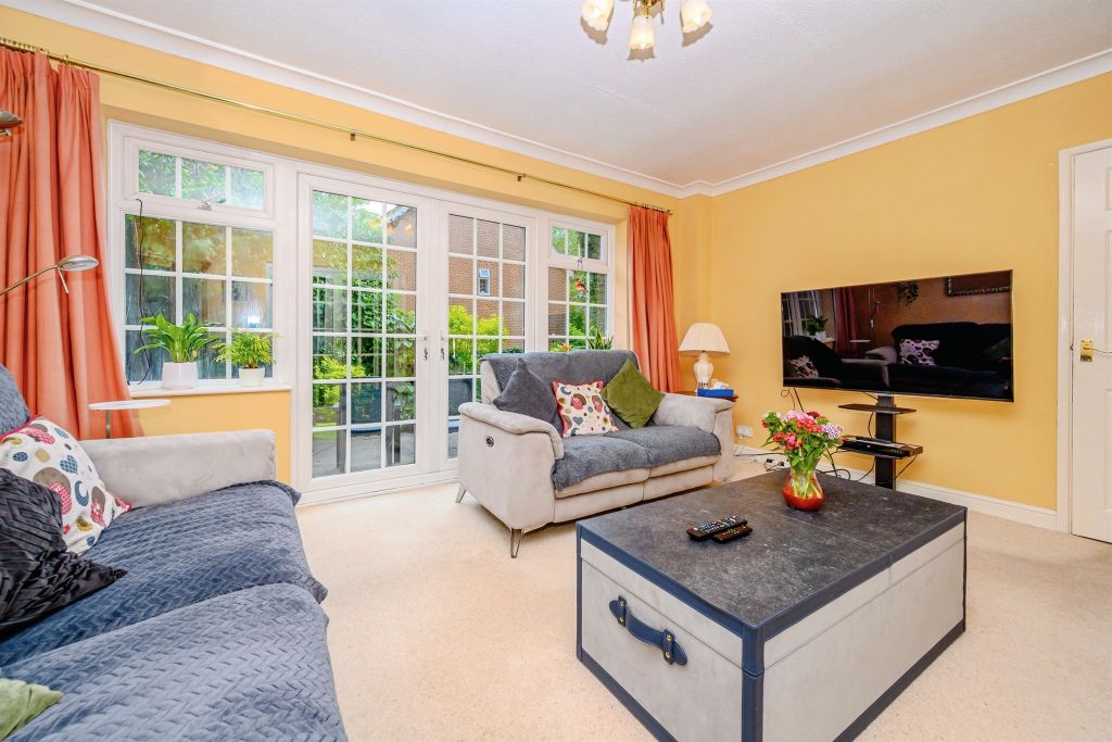 Property photo 2 of 16