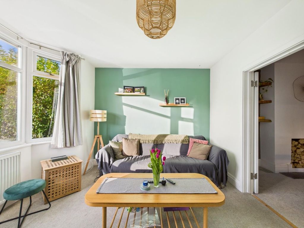 Property photo 2 of 34 Cam01576G0-Pr0331-Still015.Jpg