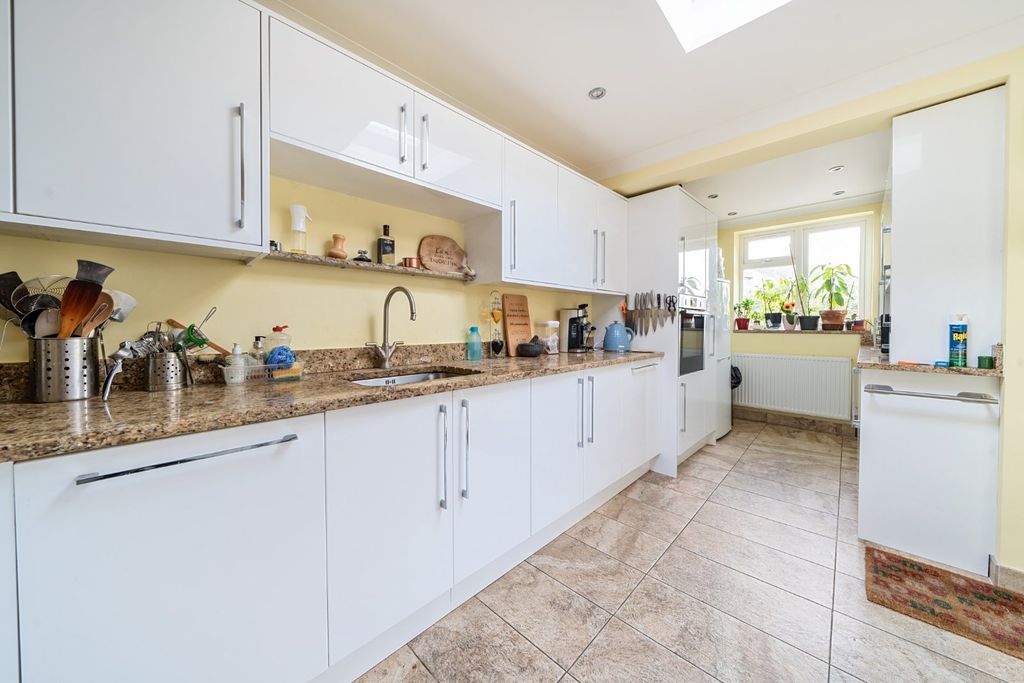 Property photo 3 of 13 Kitchen